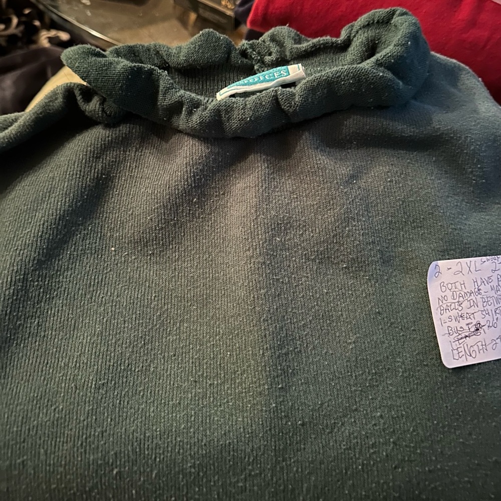 2-2XL Sweatpants & 1-20W/40 Sweatshirt